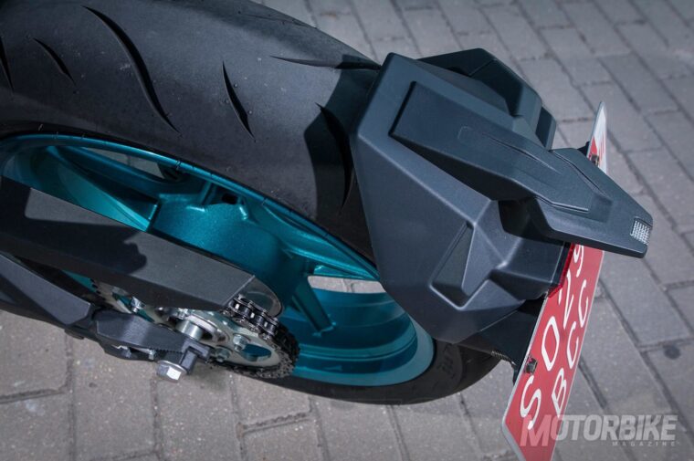 CFMoto-250-NK-2018-pruebaMBK19