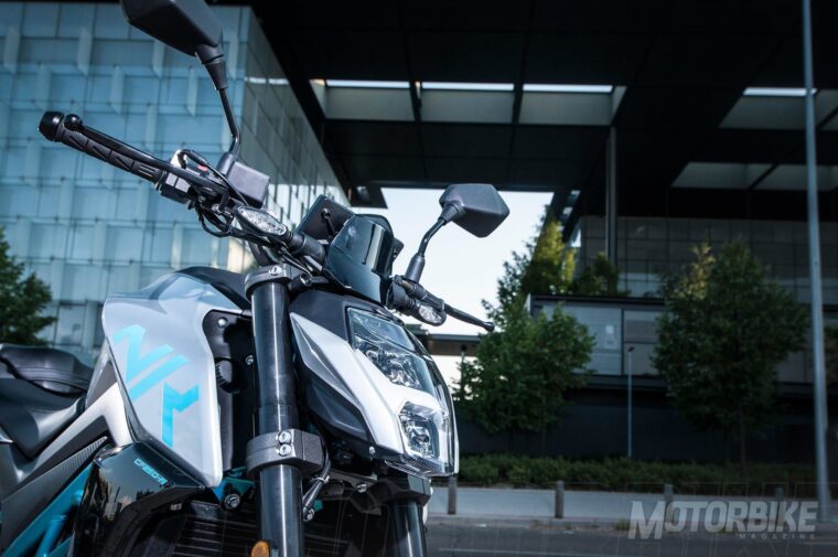 CFMoto-250-NK-2018-pruebaMBK34