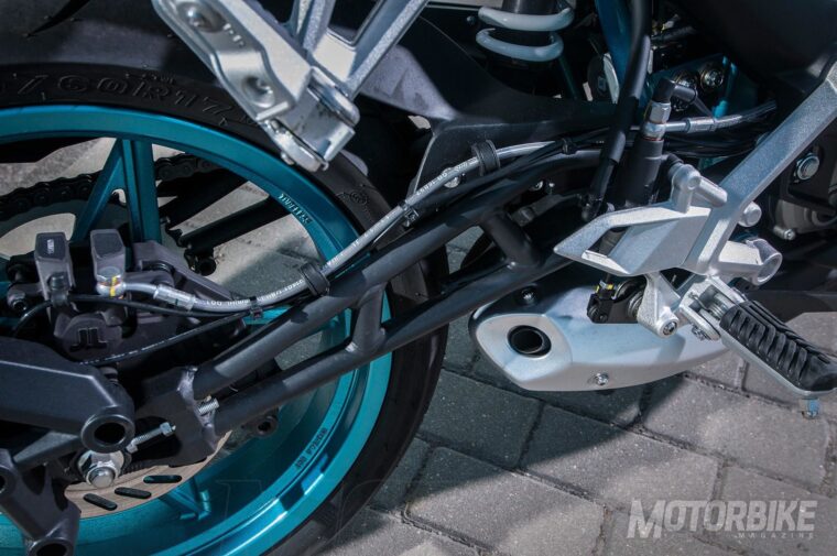 CFMoto-250-NK-2018-pruebaMBK35