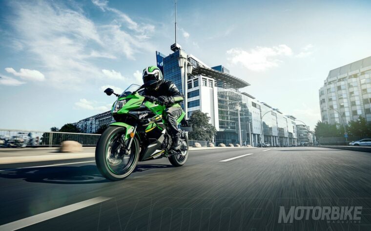 Kawasaki-Ninja-125-2019-08