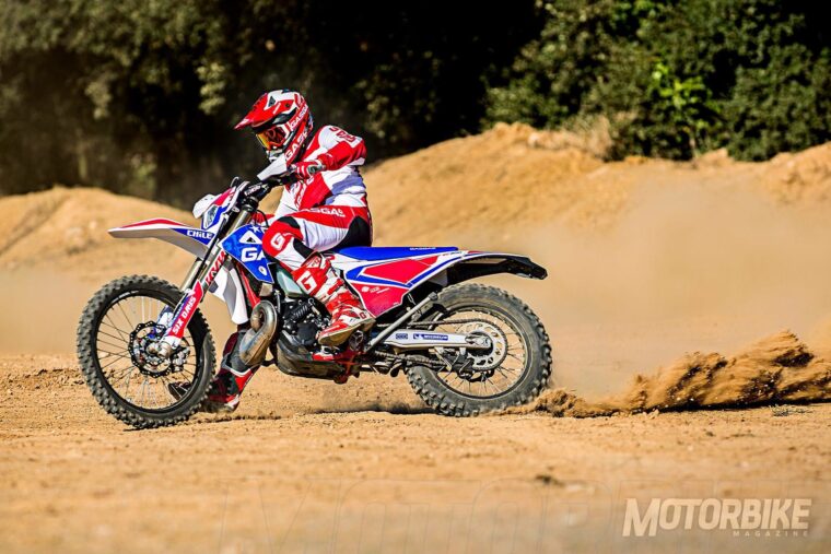 GasGas-EC-250-Six-Days_accion-2