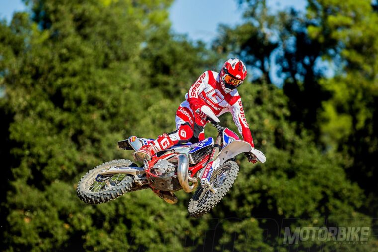 GasGas-EC-250-Six-Days_accion-8