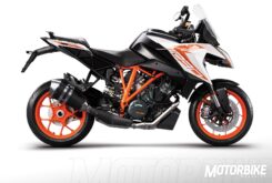 KTM 1290 Super Duke GT 2019