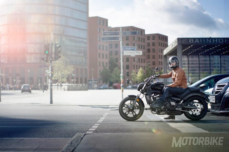 Kawasaki-Vulcan-S-2019-05