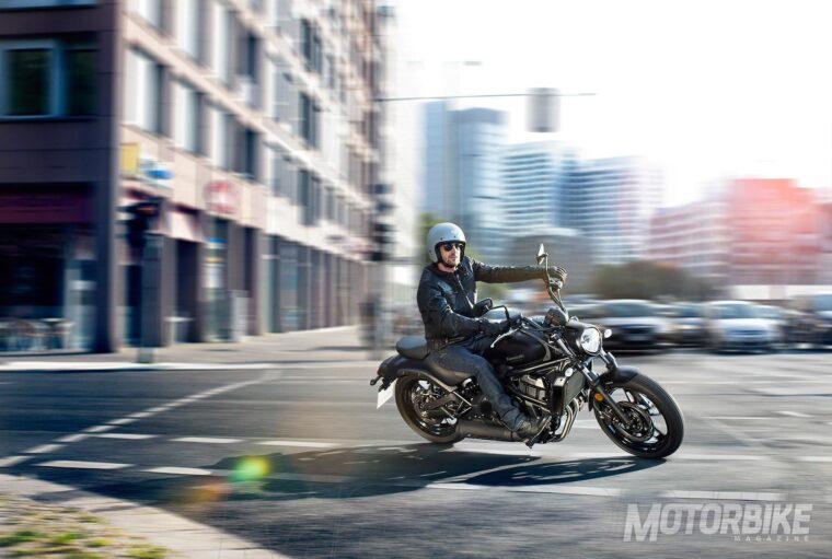 Kawasaki-Vulcan-S-2019-13