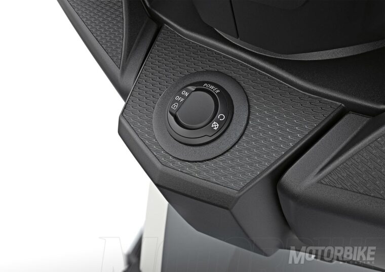 BMW-C-400-GT-2019-23