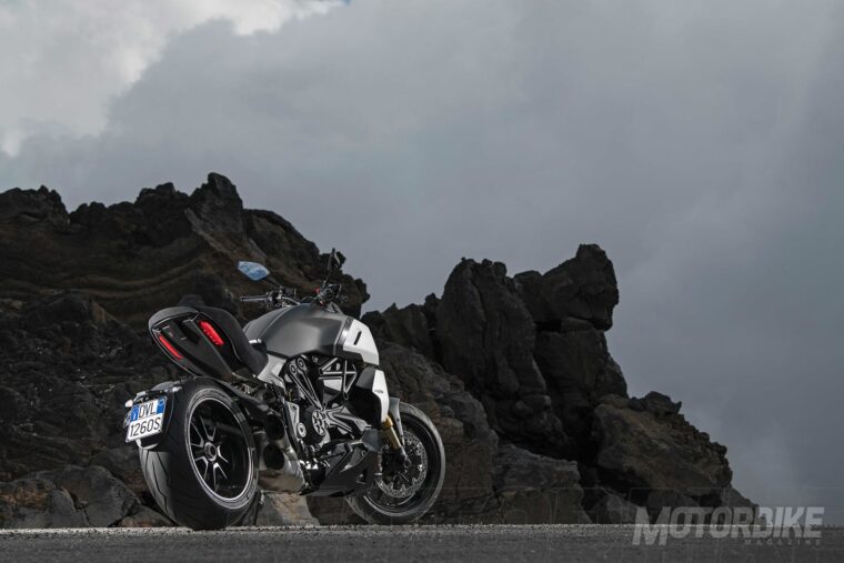 Ducati-Diavel-1260-S-2019-03