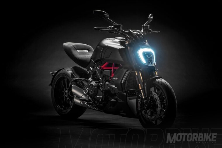 Ducati-Diavel-1260-S-2019-34