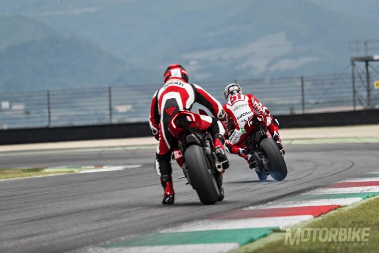 Ducati-Panigale-V4-R-2019-97