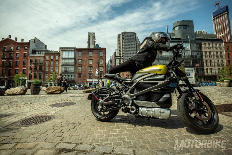 Harley-Davidson-LiveWire-2020-02