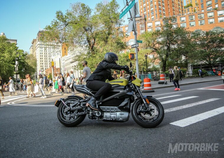 Harley-Davidson-LiveWire-2020-34
