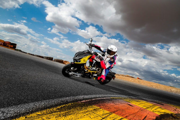 Italjet-Dragster-2022-accion-circuito - 29