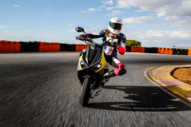 Italjet-Dragster-2022-accion-circuito - 47