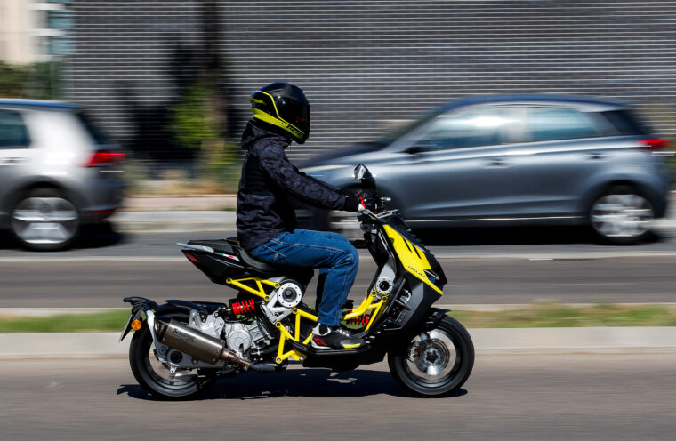 Italjet-Dragster-2022-accion-urbano - 22