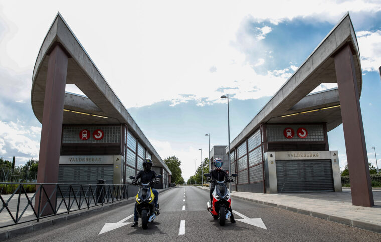 Italjet-Dragster-2022-estaticas-urbano - 3