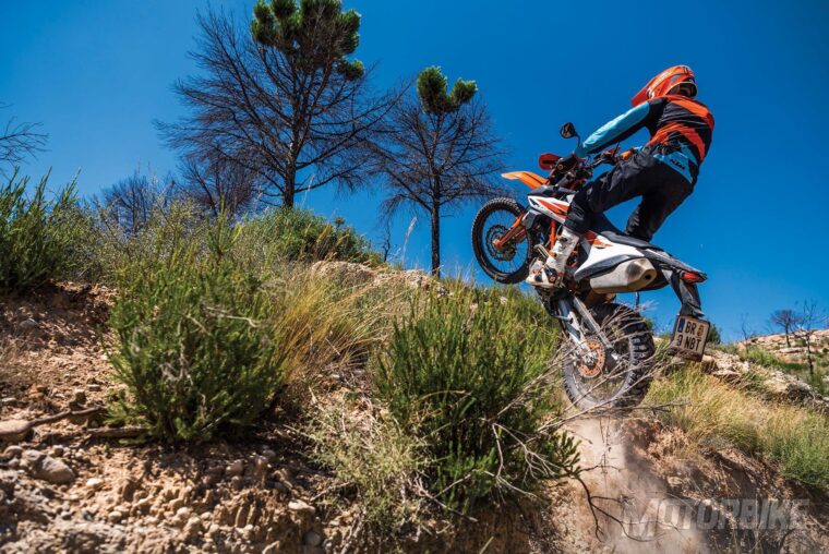 KTM-690-Enduro-R-2019-12