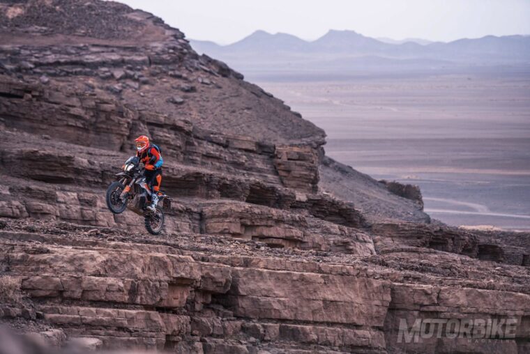 KTM-790-Adventure-R-2019-15