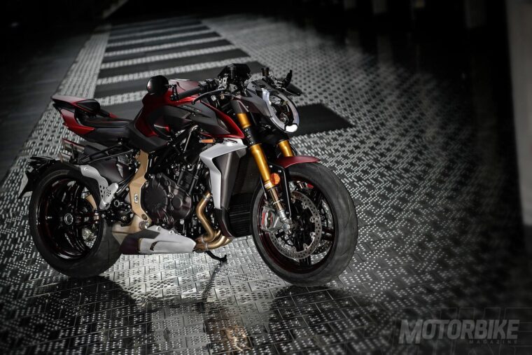 MV-Agusta-Brutale-1000-Serie-Oro-2020-08