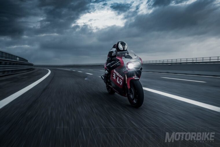 THE-GSX-R-1100  VENOM-Luciano Consolini