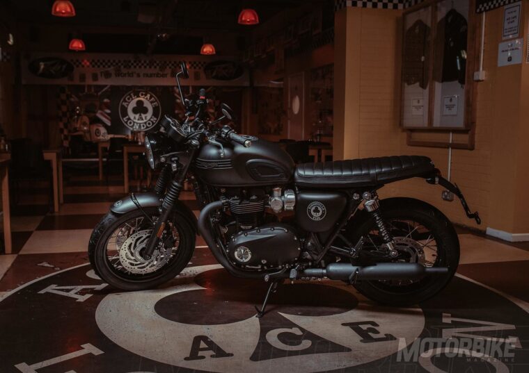 Triumph-Bonneville-T120-Ace-1