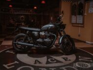 Triumph Bonneville T120 Ace 6
