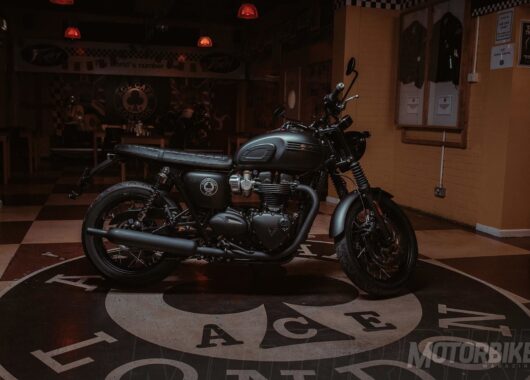 Triumph Bonneville T120 Ace
