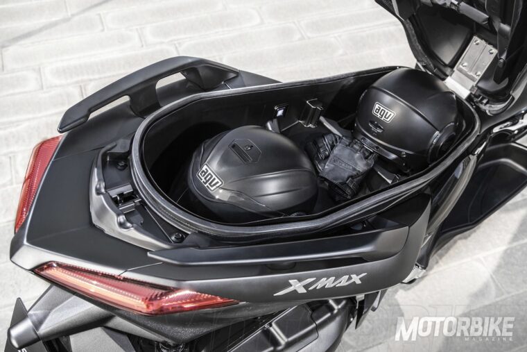 Yamaha-XMax-300-Iron-Max-2019-10