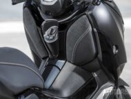 Yamaha XMAX 300 Iron Max 2019 14 Yamaha XMax 300 Iron Max 2019 11