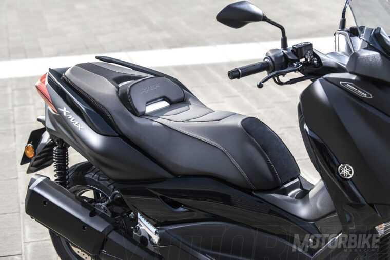 Yamaha-XMax-300-Iron-Max-2019-19