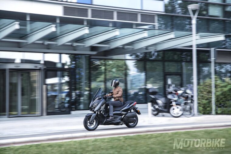Yamaha-XMax-300-Iron-Max-2019-7