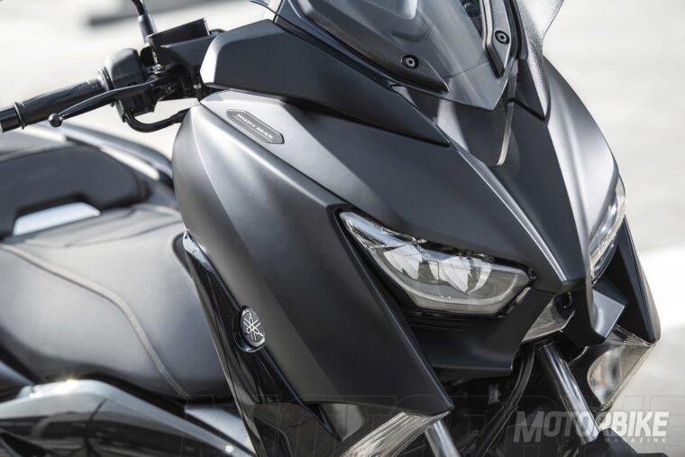 Yamaha-XMax-300-Iron-Max-2019-8