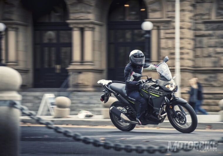 Top 10. Las mejores trail 2019 para el carnet A2 20 Kawasaki Versys X 300 2019 16