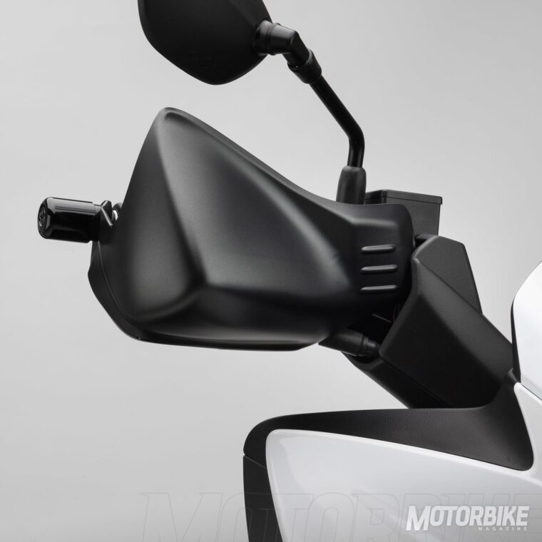 Suzuki-Burgman-400-City - 1