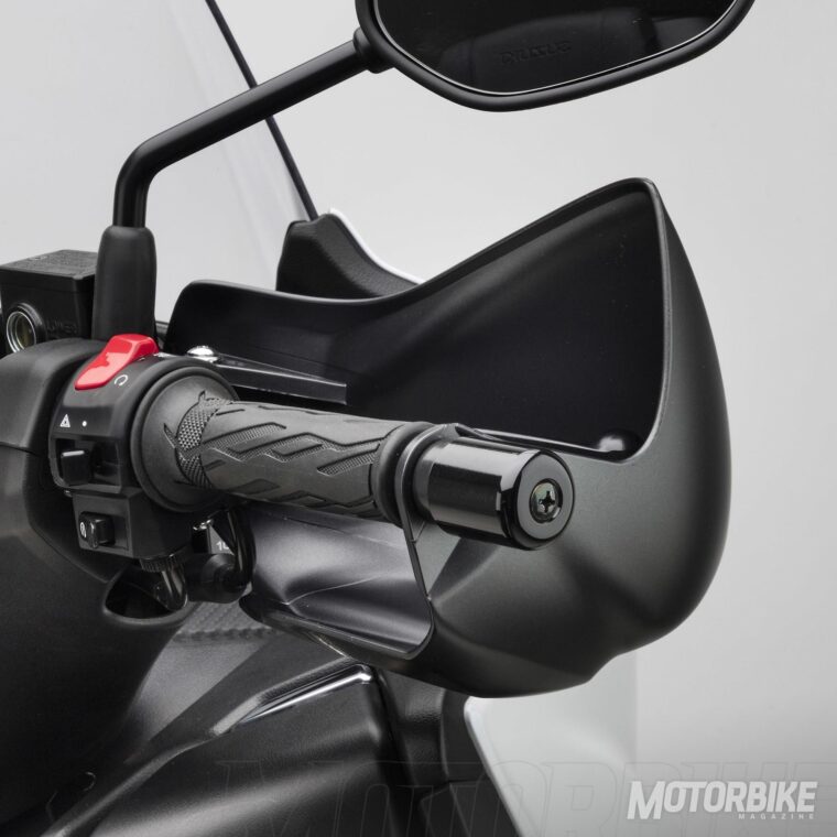 Suzuki-Burgman-400-City - 3