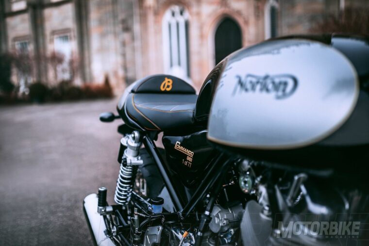 Norton-Commando-961-Sport-Breitling-2019-01