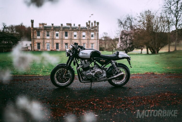 Norton-Commando-961-Sport-Breitling-2019-05