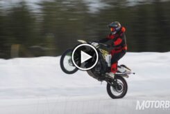  Play Suzuki GSX R1000 nieve