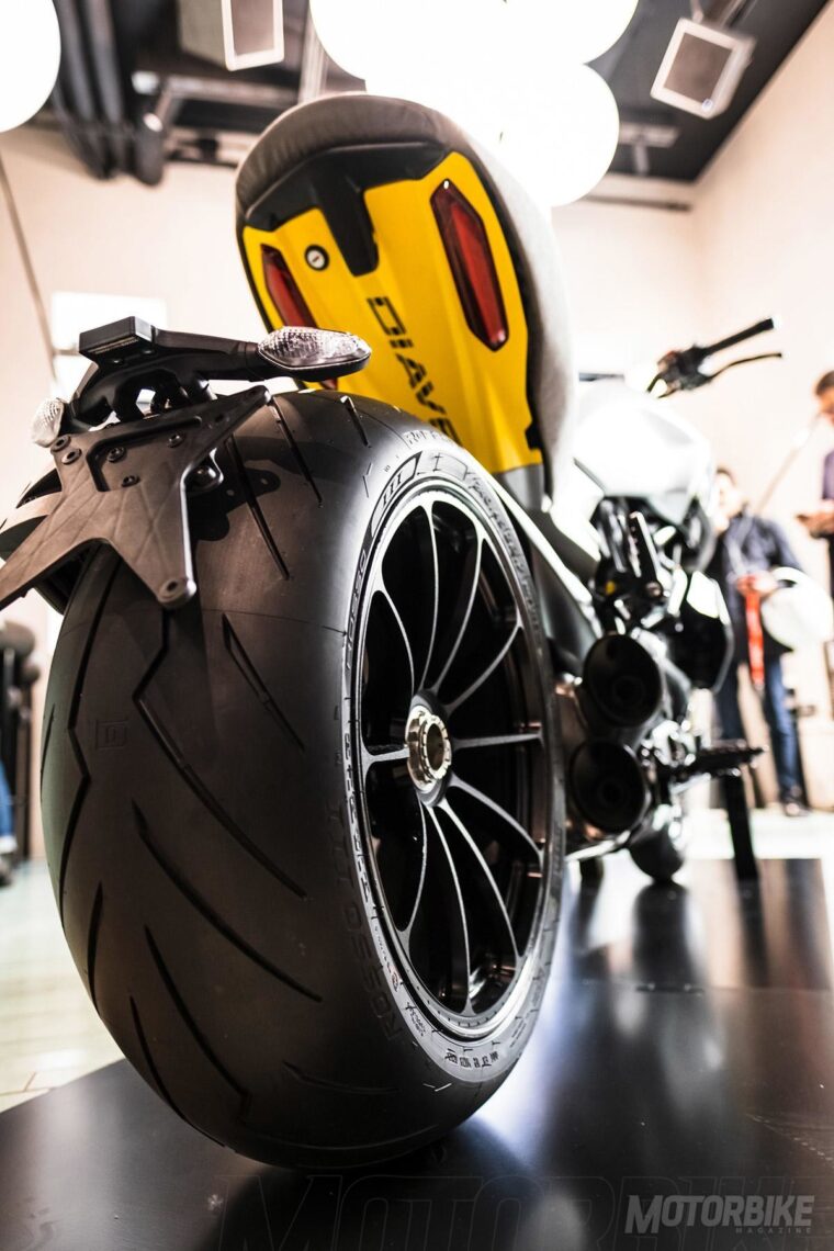Ducati-Diavel-1260-Materico-11
