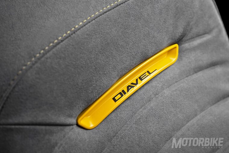 Ducati-Diavel-1260-Materico-19