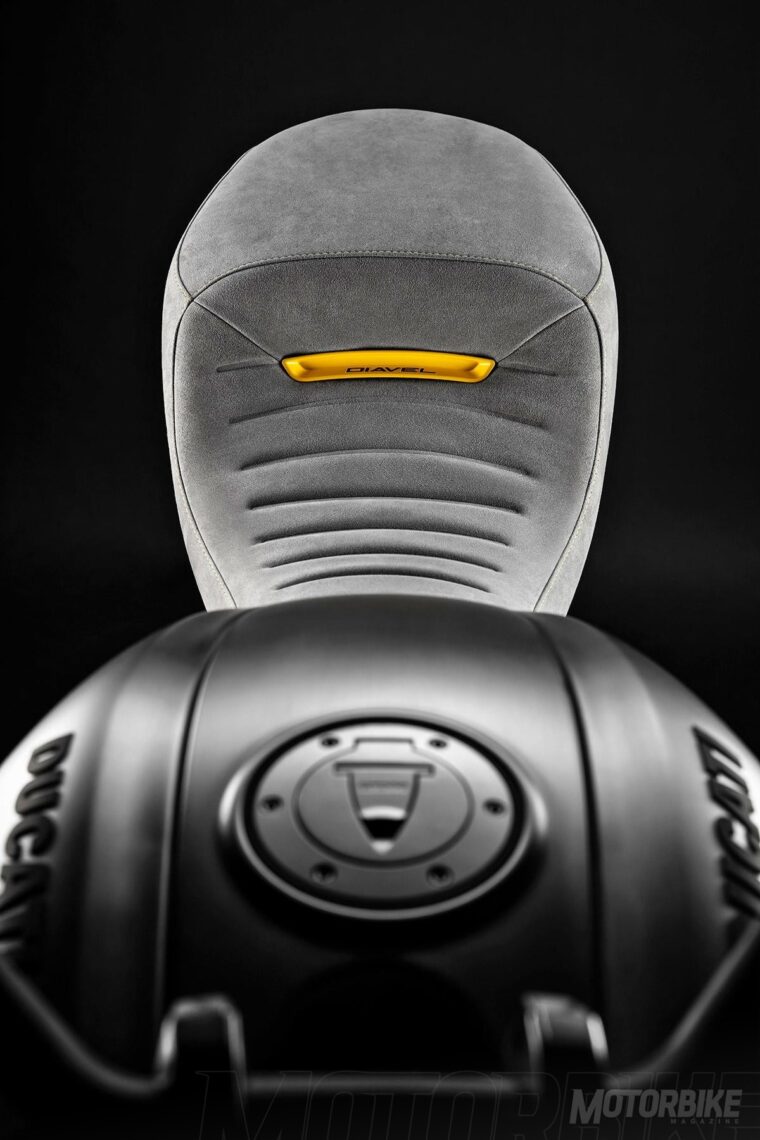 Ducati-Diavel-1260-Materico-21