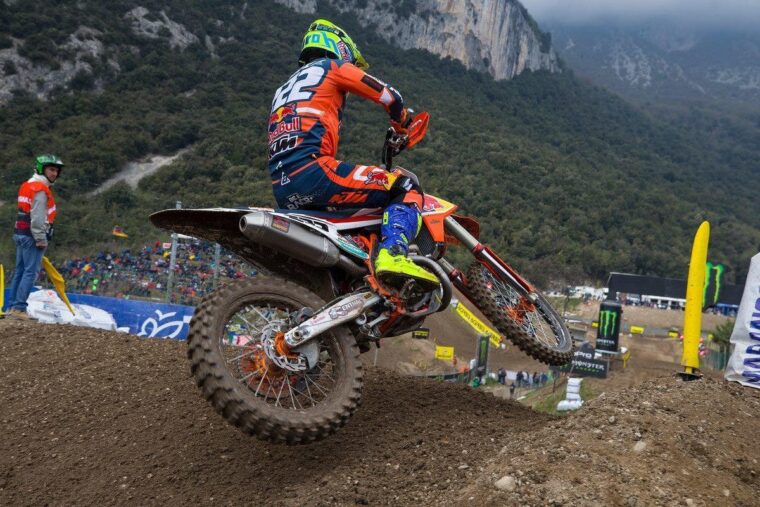 MXGP-Italia-Trentino-motocross-KTM-450-SX-F-2019-Tony-Cairoli-3