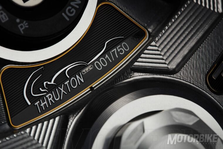 Triumph Thruxton TFC 2019: ¡Desvelada en el Salón Vive La Moto de Barcelona! 4 Triumph Thruxton TFC 2019 Vive la moto15