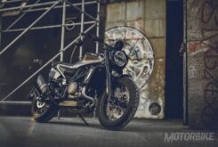 Husqvarna Svartpilen 701 Style 2020 29