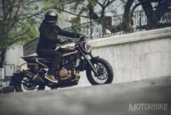 Husqvarna Svartpilen 701 Style 2020 82