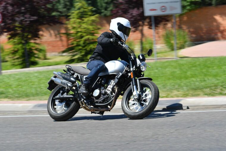 Prueba-SWM-125-ace-of-spades-2019 - 5