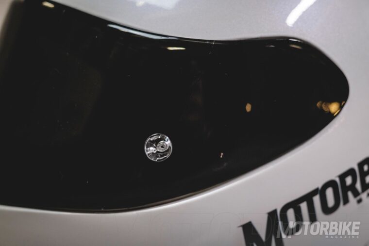 Casco-Scorpion-EXO-R1-Air (13)