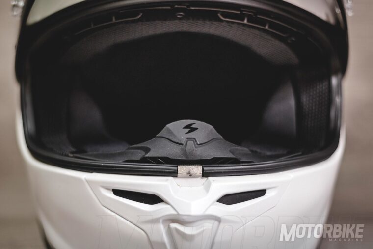 Casco-Scorpion-EXO-R1-Air (19)