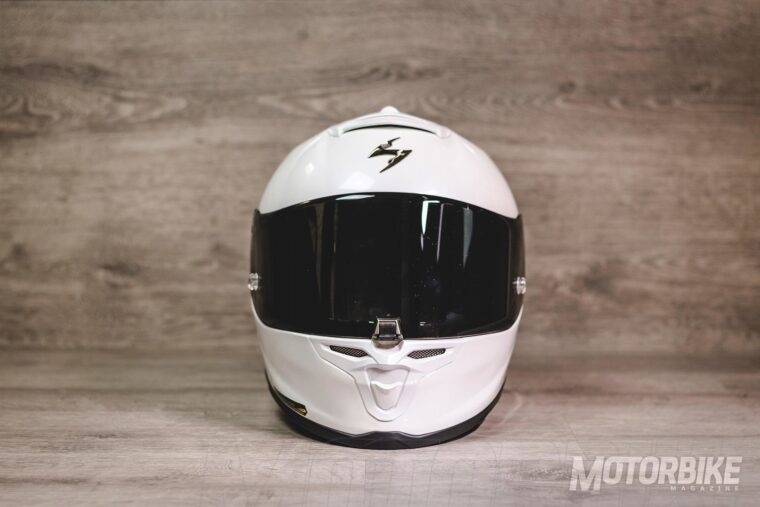 Casco-Scorpion-EXO-R1-Air (2)