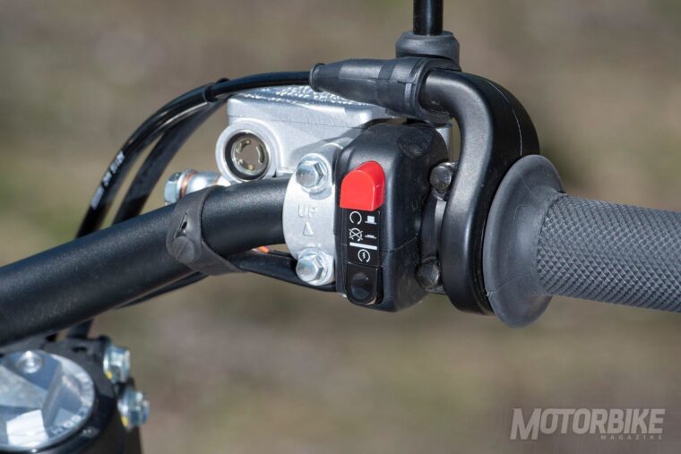 SWM-Ace-of-Spades-Outlaw-125-detalles - 17