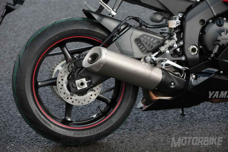 Yamaha-YZF-R6-20-Aniversario-07